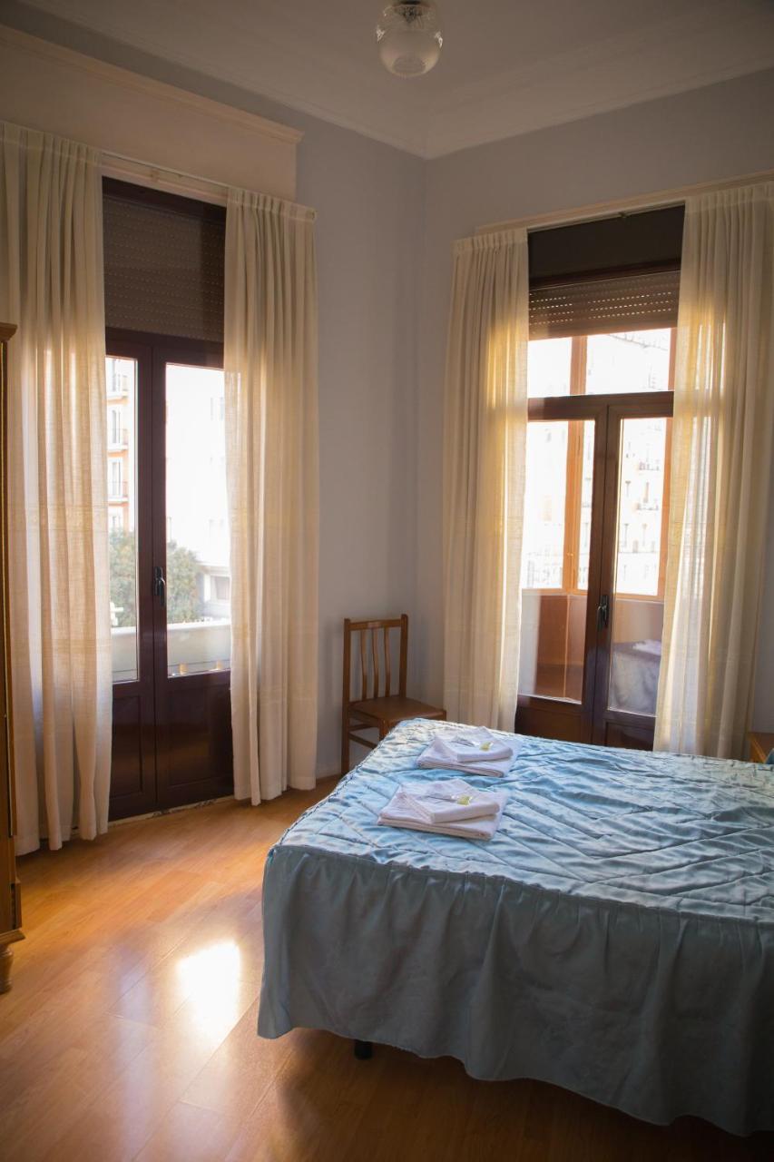 Hotel Hostal Lamalonga à Madrid Extérieur photo