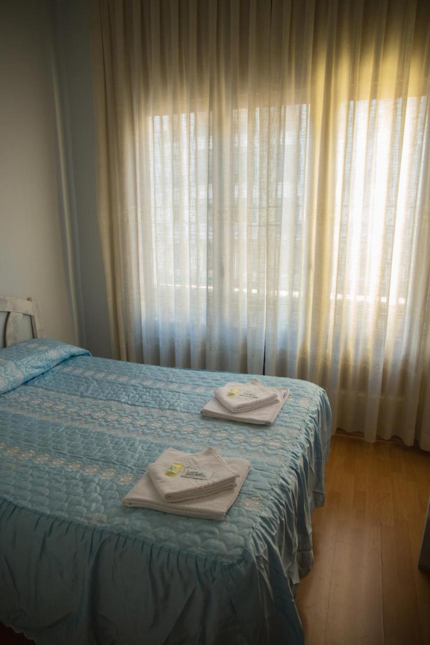 Hotel Hostal Lamalonga à Madrid Extérieur photo